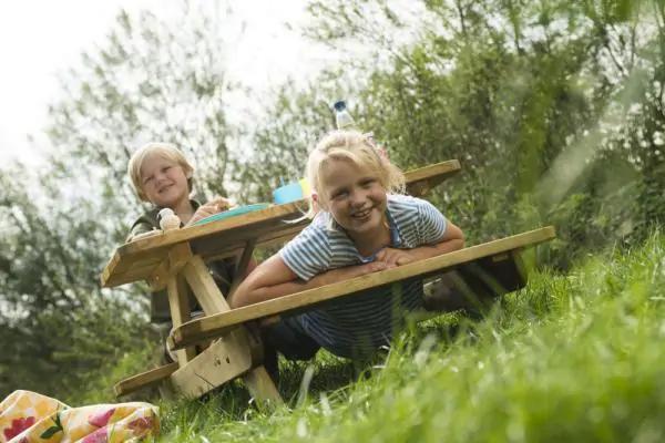 Kinder-Picknicktische